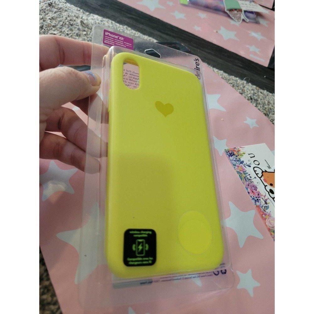 Iphone XR Case Neon Yellow Heart